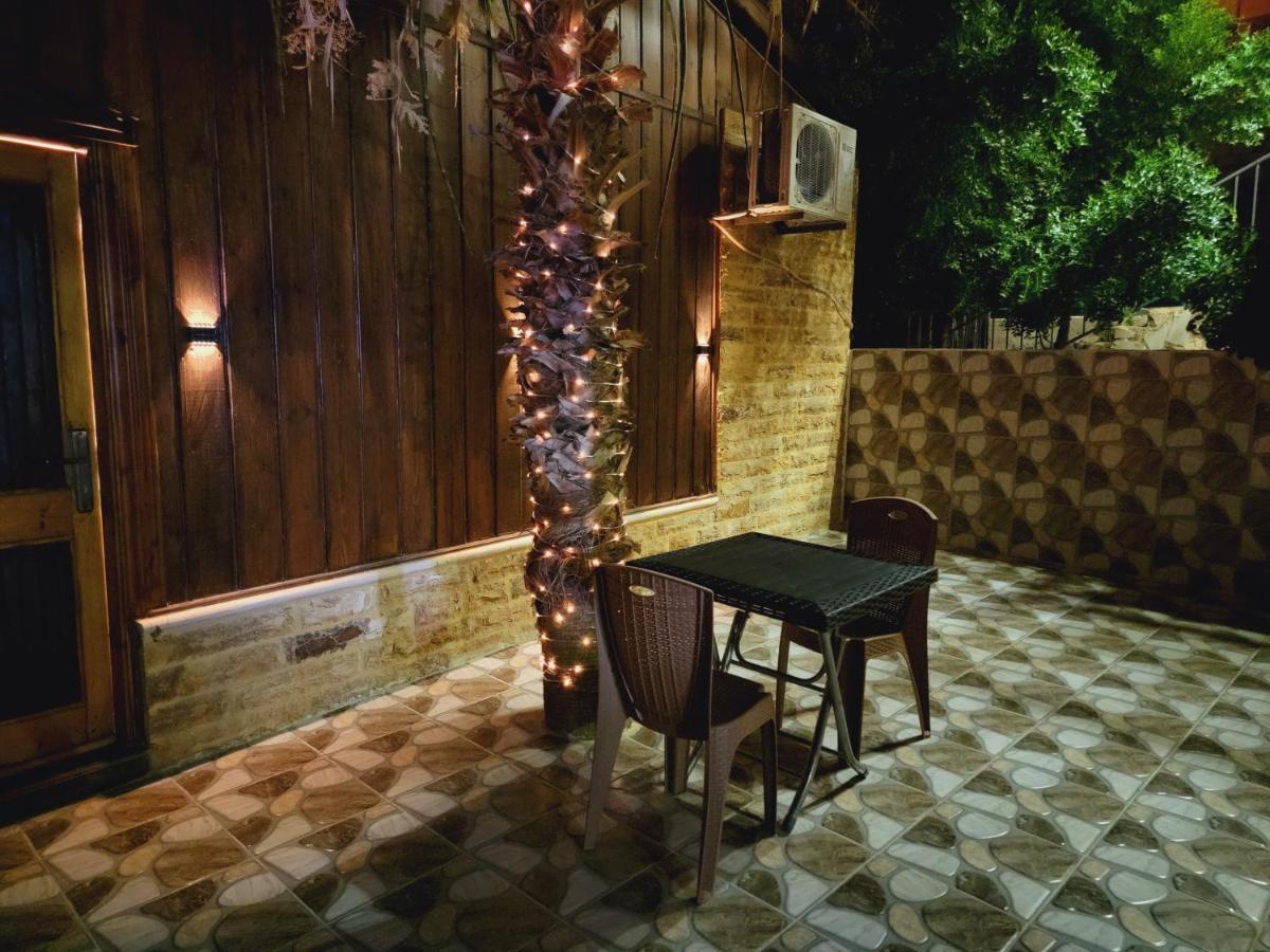 Atoom Lodge Jarash Extérieur photo
