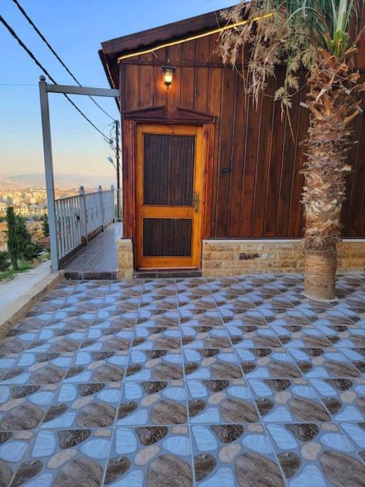 Atoom Lodge Jarash Extérieur photo